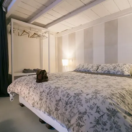 Italianflat - Navigli & Bocconi Suites Milano