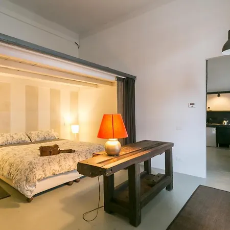 Italianflat - Navigli & Bocconi Suites Gæstehus