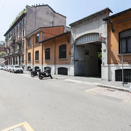 Italianflat - Navigli & Bocconi Suites Gæstehus